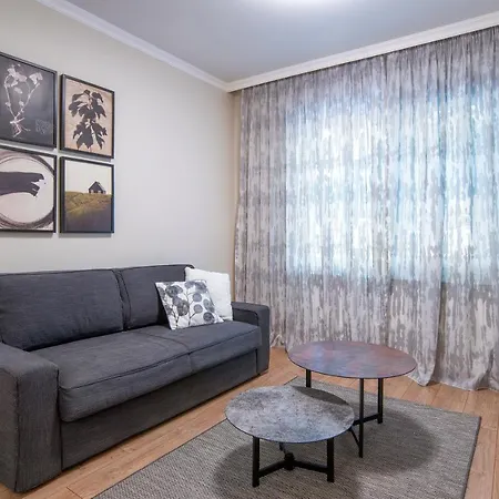 Апартаменты Tina's 2 Bedroom Top Central *