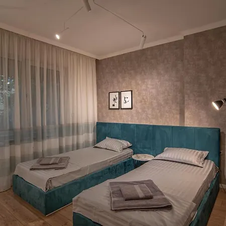 Tina's 2 Bedroom Top Central Апартаменты София